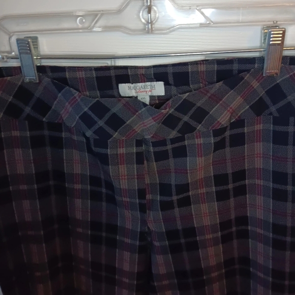 Margaret M Slimming Plaid Pull-on Ankle Pants - Picture 6 of 7